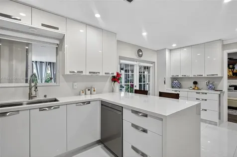 7291 NW 173rd Drive Hialeah FL 33015