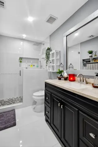 7291 NW 173rd Drive Hialeah FL 33015