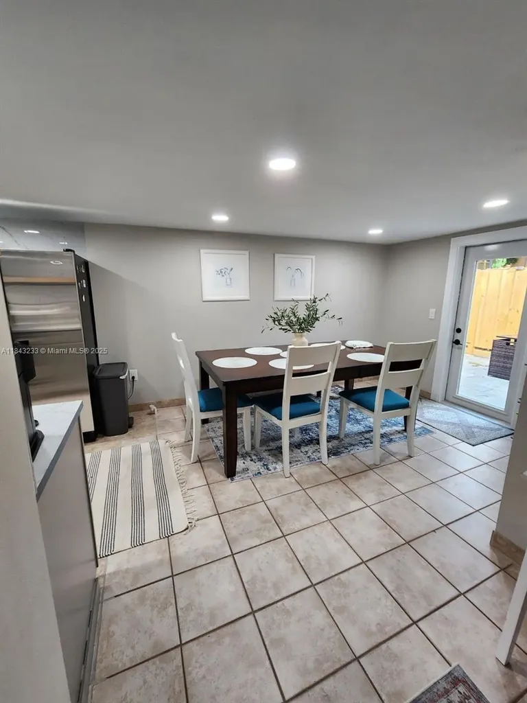 1872 SW 29th Avenue Fort Lauderdale FL 33312