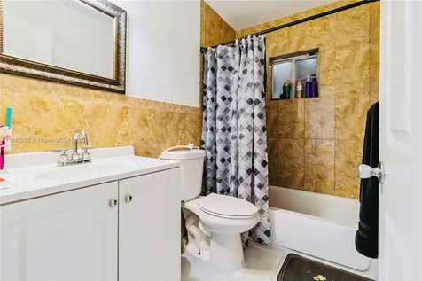 7066 W 30th Lane Hialeah FL 33018