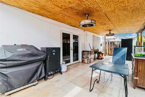 7066 W 30th Lane Hialeah FL 33018