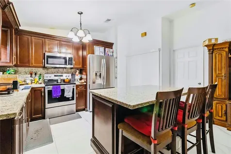 7066 W 30th Lane Hialeah FL 33018