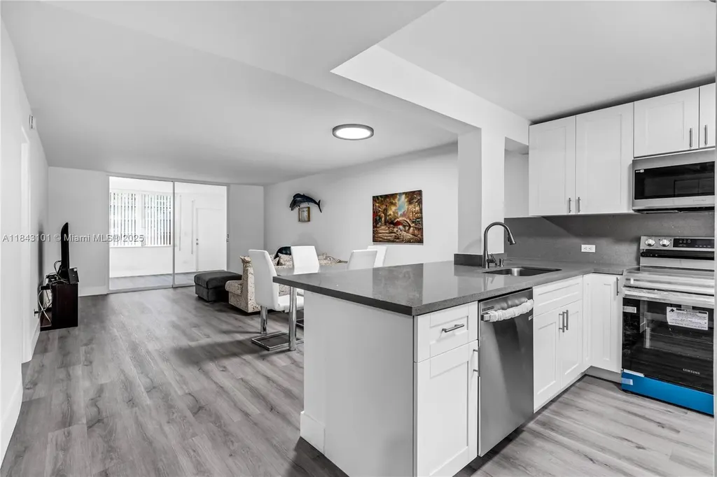 445 NE 195th Street Miami FL 33179