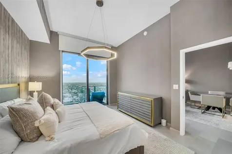 88 SW 7th Street Miami FL 33130