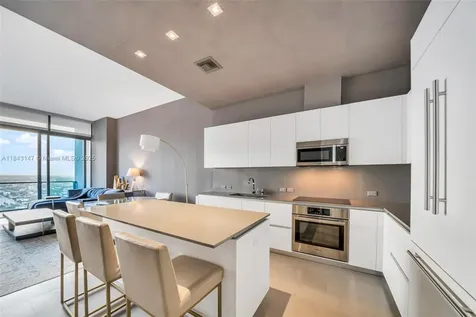 88 SW 7th Street Miami FL 33130