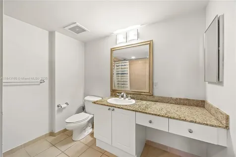 19501 W Country Club Drive Aventura FL 33180