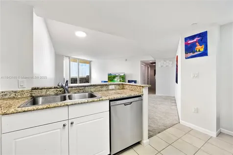 19501 W Country Club Drive Aventura FL 33180