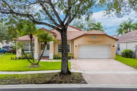 1061 NW 185th Terrace Pembroke Pines FL 33029
