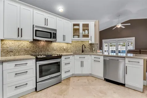 1061 NW 185th Terrace Pembroke Pines FL 33029