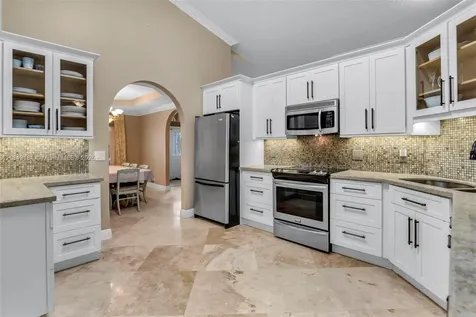 1061 NW 185th Terrace Pembroke Pines FL 33029