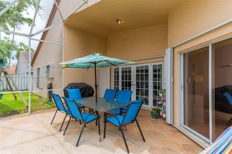 1061 NW 185th Terrace Pembroke Pines FL 33029