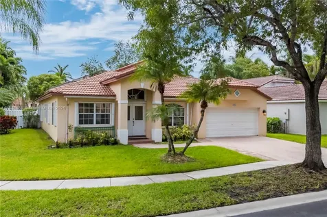 1061 NW 185th Terrace Pembroke Pines FL 33029