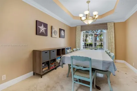 1061 NW 185th Terrace Pembroke Pines FL 33029