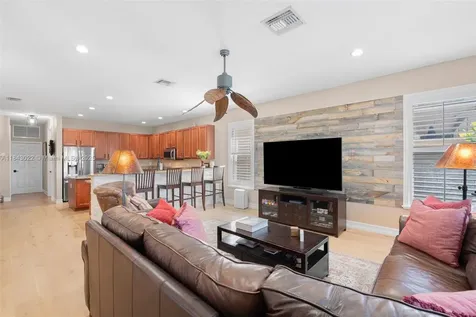 8864 Maple Hill Court Boynton Beach FL 33473