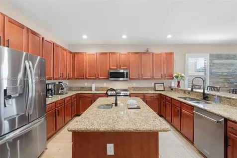 8864 Maple Hill Court Boynton Beach FL 33473