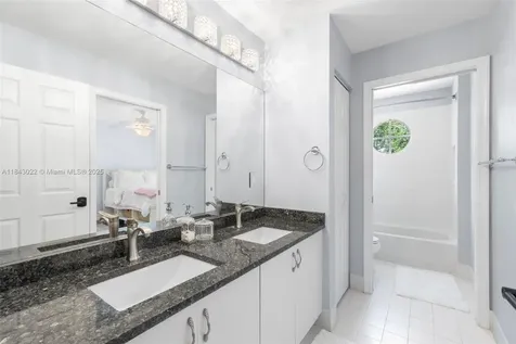 8864 Maple Hill Court Boynton Beach FL 33473