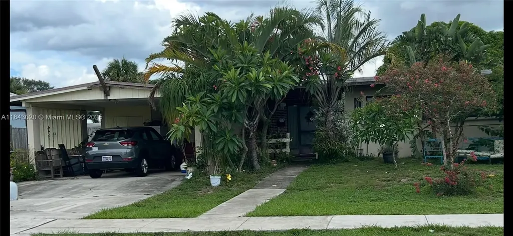 340 Bayside Road Palm Springs FL 33461