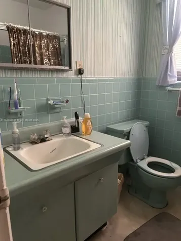 340 Bayside Road Palm Springs FL 33461
