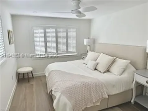 72 S 7 Naples FL 34102