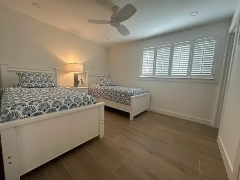 72 S 7 Naples FL 34102