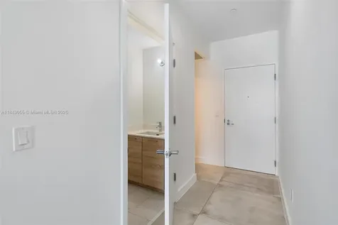 16385 Biscayne Boulevard North Miami Beach FL 33160