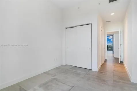 16385 Biscayne Boulevard North Miami Beach FL 33160
