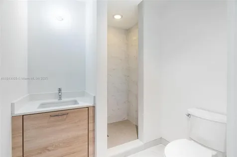 16385 Biscayne Boulevard North Miami Beach FL 33160
