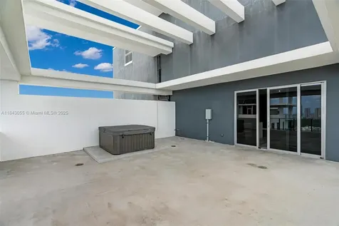 16385 Biscayne Boulevard North Miami Beach FL 33160