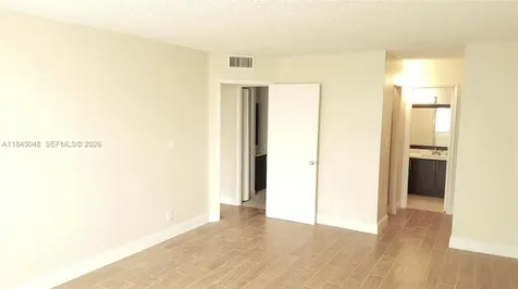 Aventura FL 33160