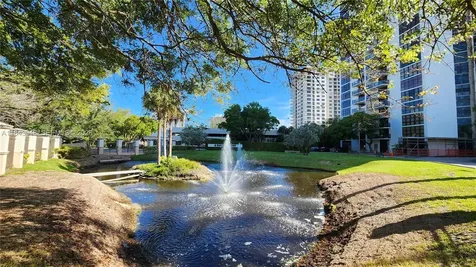 Aventura FL 33160