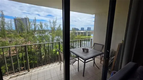 Aventura FL 33160