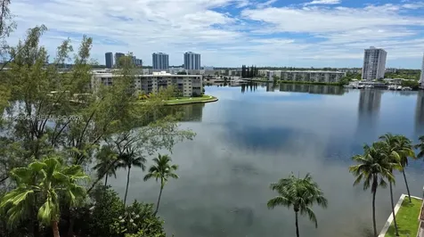 Aventura FL 33160