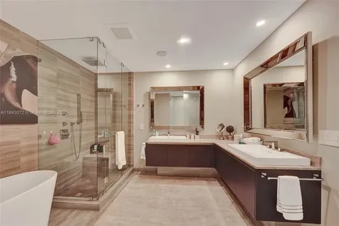 3250 NE 188th Street Aventura FL 33180