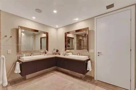 3250 NE 188th Street Aventura FL 33180