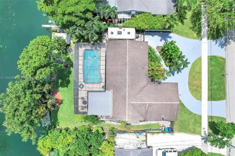 10261 Bonita Road Cutler Bay FL 33157