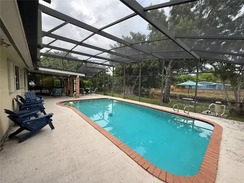 10261 Bonita Road Cutler Bay FL 33157