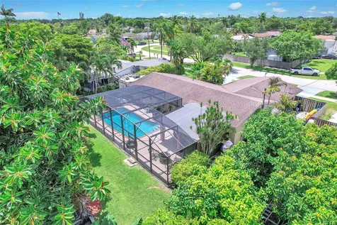 10261 Bonita Road Cutler Bay FL 33157