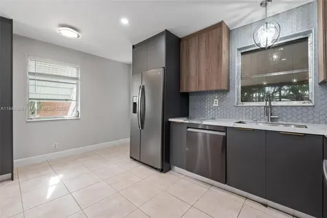 1912 SW 97th Terrace Miramar FL 33025