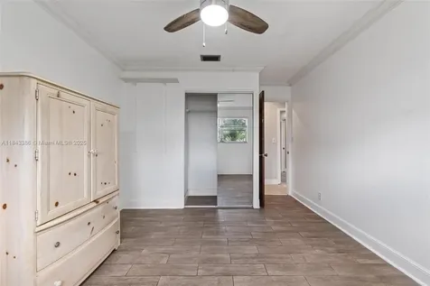 1912 SW 97th Terrace Miramar FL 33025