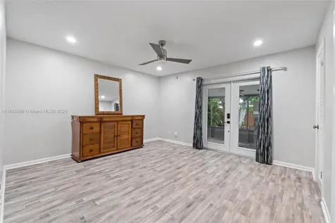 1912 SW 97th Terrace Miramar FL 33025