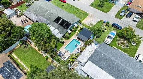 1912 SW 97th Terrace Miramar FL 33025