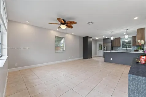 1912 SW 97th Terrace Miramar FL 33025