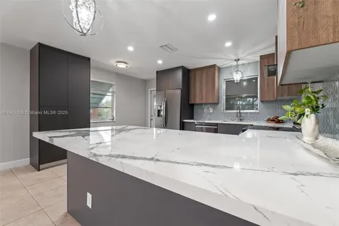 1912 SW 97th Terrace Miramar FL 33025
