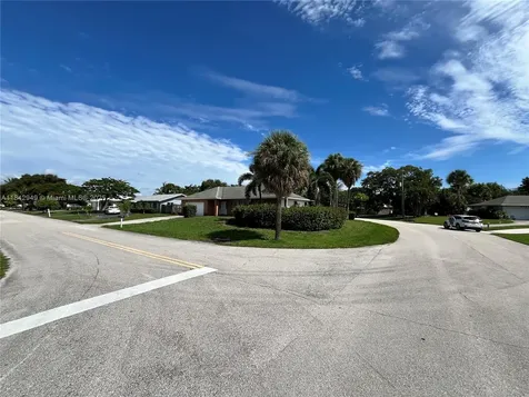 3555 Cosmos Street Palm Beach Gardens FL 33410