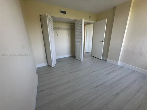 2715 Tigertail Avenue Miami FL 33133