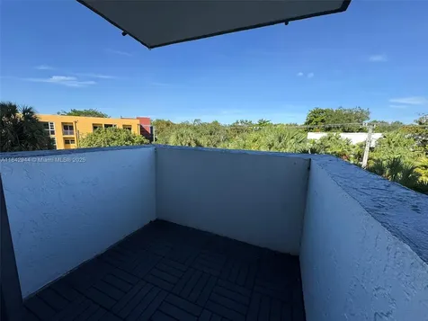 2715 Tigertail Avenue Miami FL 33133