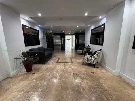 2715 Tigertail Avenue Miami FL 33133