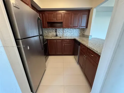 2715 Tigertail Avenue Miami FL 33133