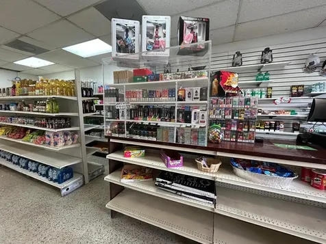 622 E 9th Street Hialeah FL 33010