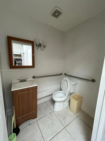 622 E 9th Street Hialeah FL 33010